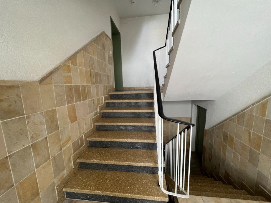 Treppenhaus Erdgeschosswohnung Augsburg