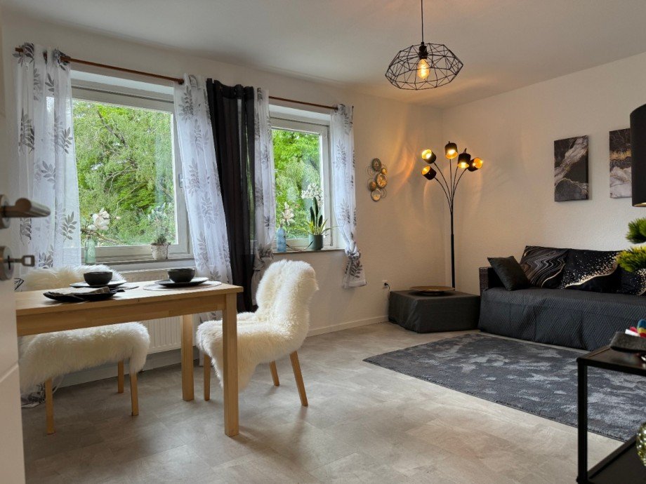 Wohn- und Esszimmer Etagenwohnung Augsburg