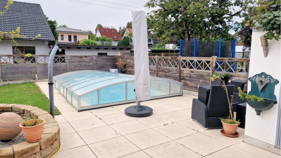 Pool mit Abdeckung Haus Obergriesbach