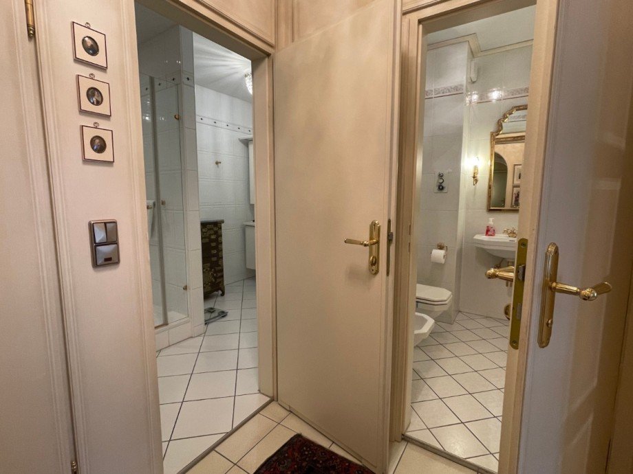 separates G�ste-WC Etagenwohnung Augsburg