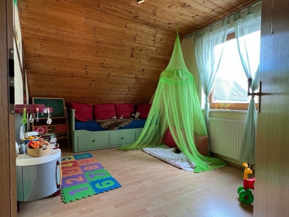 Kinderzimmer 1 im OG Einfamilienhaus Welden