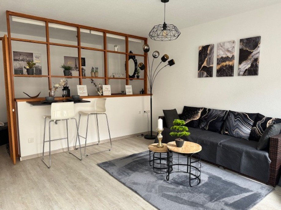 Bild... Etagenwohnung Neus��