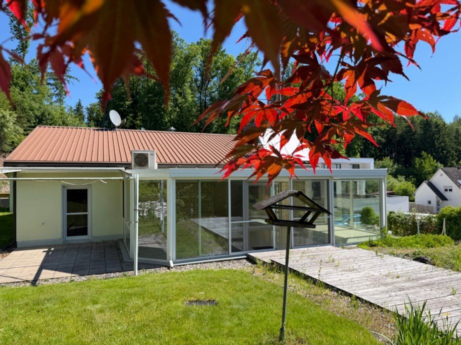Blick auf Wintergarten Einfamilienhaus Aichach-Sulzbach