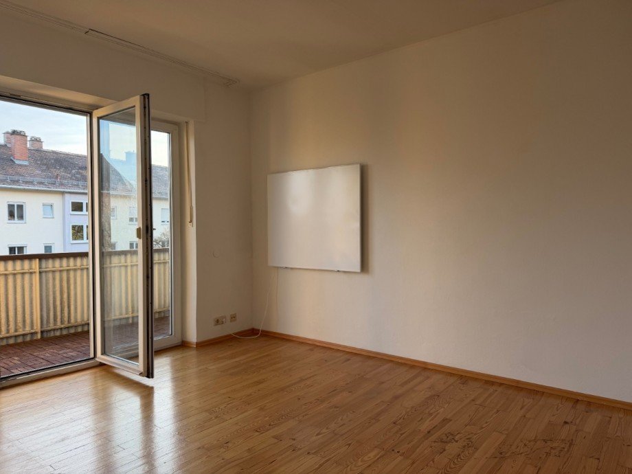 Wohnzimmer2 Etagenwohnung Augsburg