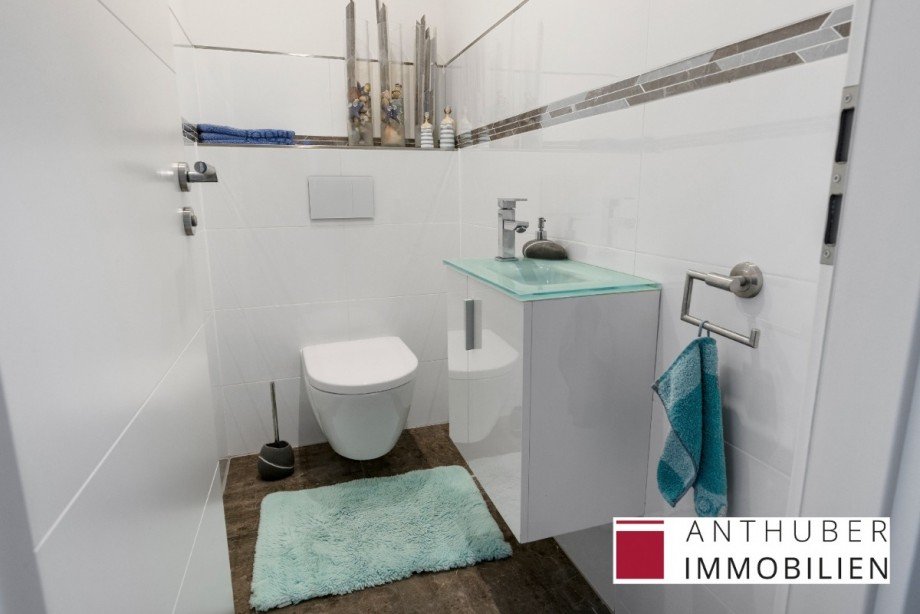 Beethovenstrasse_7_Neus�ss_Mit_Logo-4 Etagenwohnung Neus��