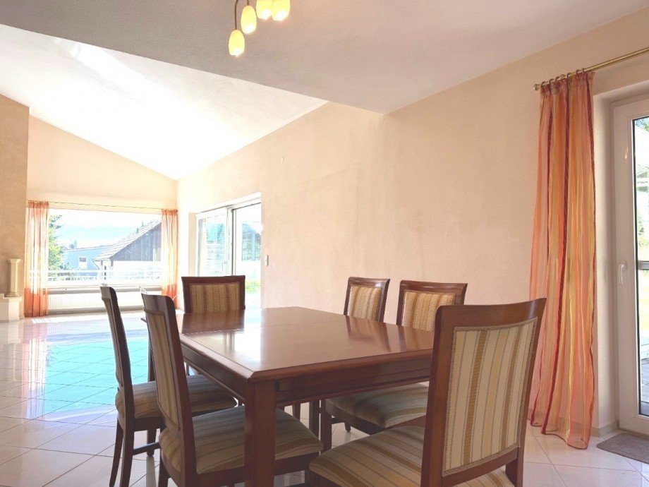 E�zimmer Einfamilienhaus Aichach-Sulzbach