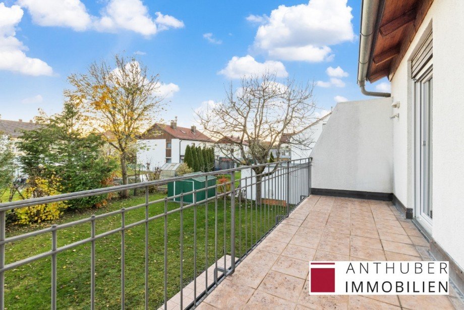 Balkon Doppelhaush�lfte K�nigsbrunn