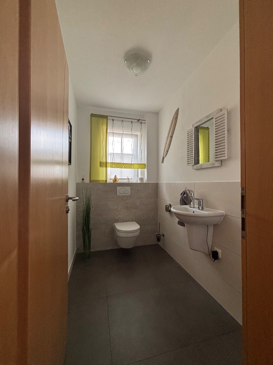G�ste-WC Einfamilienhaus Affing