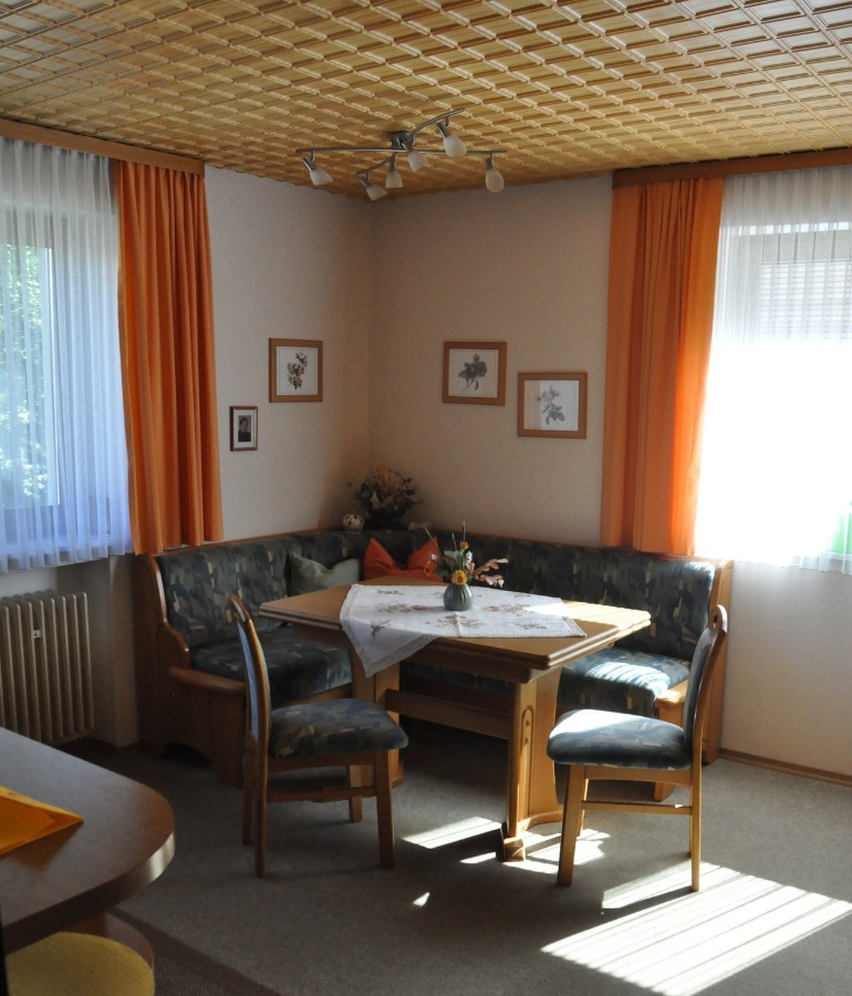Essbereich in der K�che Einfamilienhaus Affing