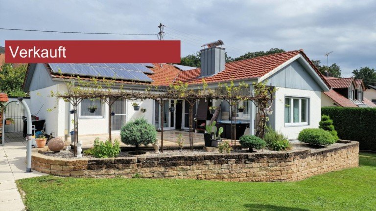 Wir gratulieren den Kaufenden zur Immobilie Obergriesbach Haus *** Verkauft*** Gro�z�gige Wohlf�hloase f�r die ganze Familie