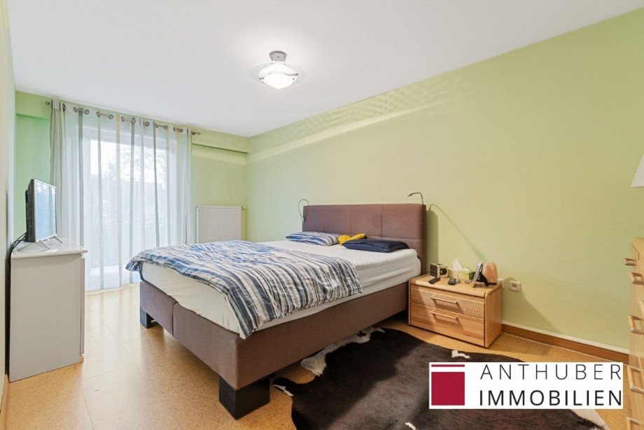 Schlafzimmer Doppelhaush�lfte K�nigsbrunn