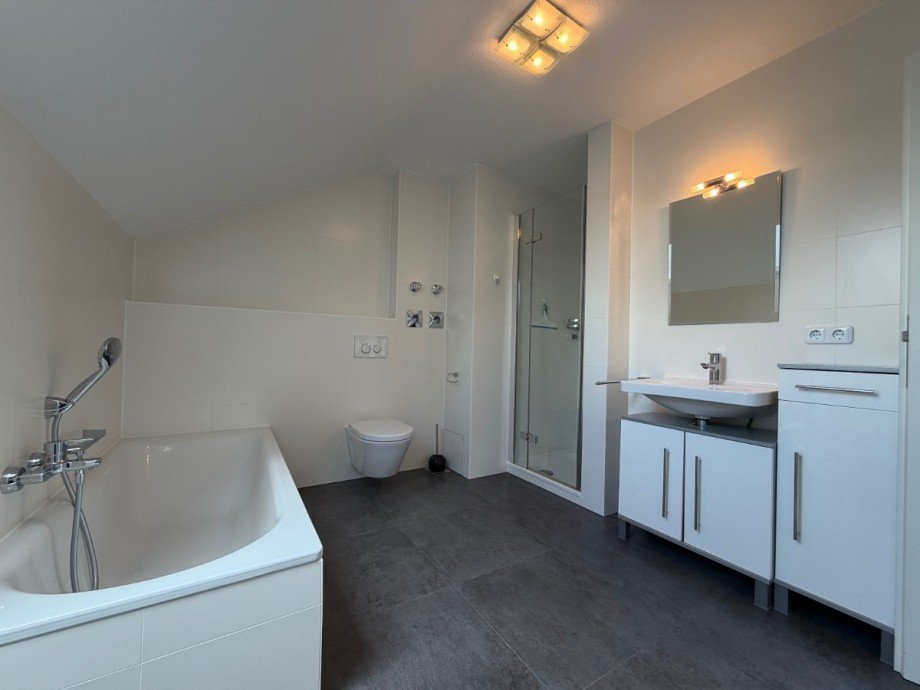 Badezimmer Maisonettewohnung Neus��