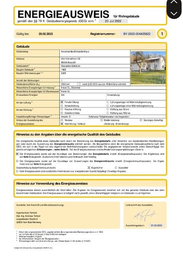 EA Dachgeschosswohnung Neus��