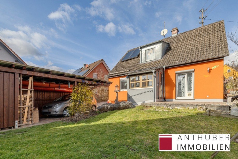 Garten mit Carport und Lagerraum Einfamilienhaus Neus��