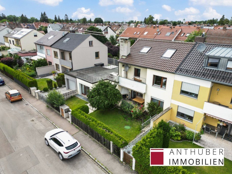 Hausansicht Doppelhaush�lfte Augsburg
